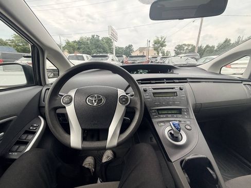 Used 2010 Toyota Prius FWD image 4