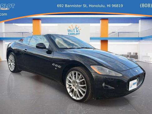Used 2012 Maserati GranTurismo Convertible RWD image 3