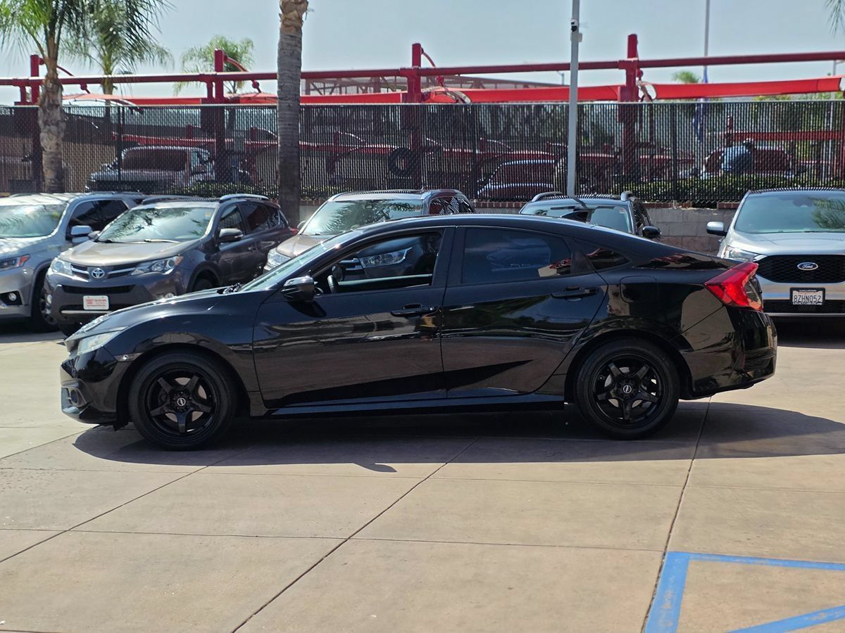 Used 2018 Honda Civic EX-T image 9