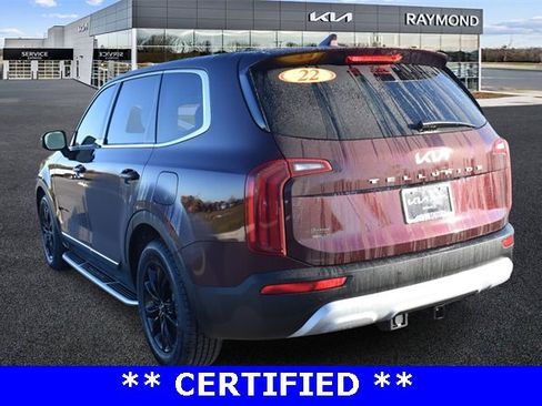 Certified 2022 Kia Telluride LX image 5