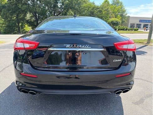Used 2018 Maserati Ghibli RWD image 5