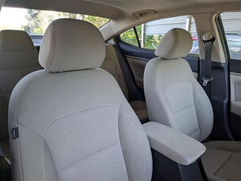 Used 2020 Hyundai Elantra Value Edition w/ Cargo Package (C1) image 6