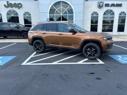 New 2026 Jeep Grand Cherokee Limited w/ Limited Altitude Package