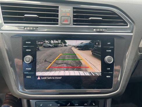 Used 2023 Volkswagen Tiguan SE FWD image 29