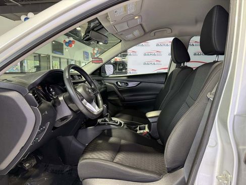 Used 2020 Nissan Rogue SV image 37