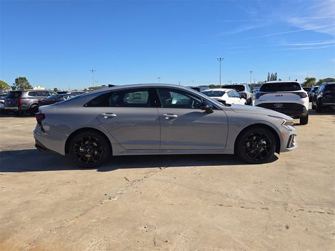 New 2026 Kia K5 GT-Line image 9