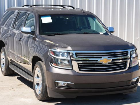 Used 2015 Chevrolet Suburban LTZ image 58