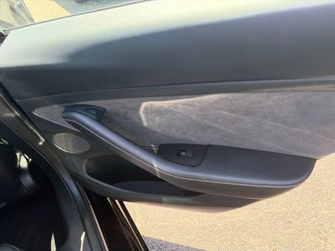 Used 2023 Tesla Model 3 Standard Range RWD image 7