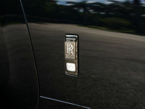 Used 2019 Rolls-Royce Wraith RWD image 72