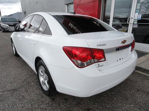 Used 2016 Chevrolet Cruze LT FWD image 6