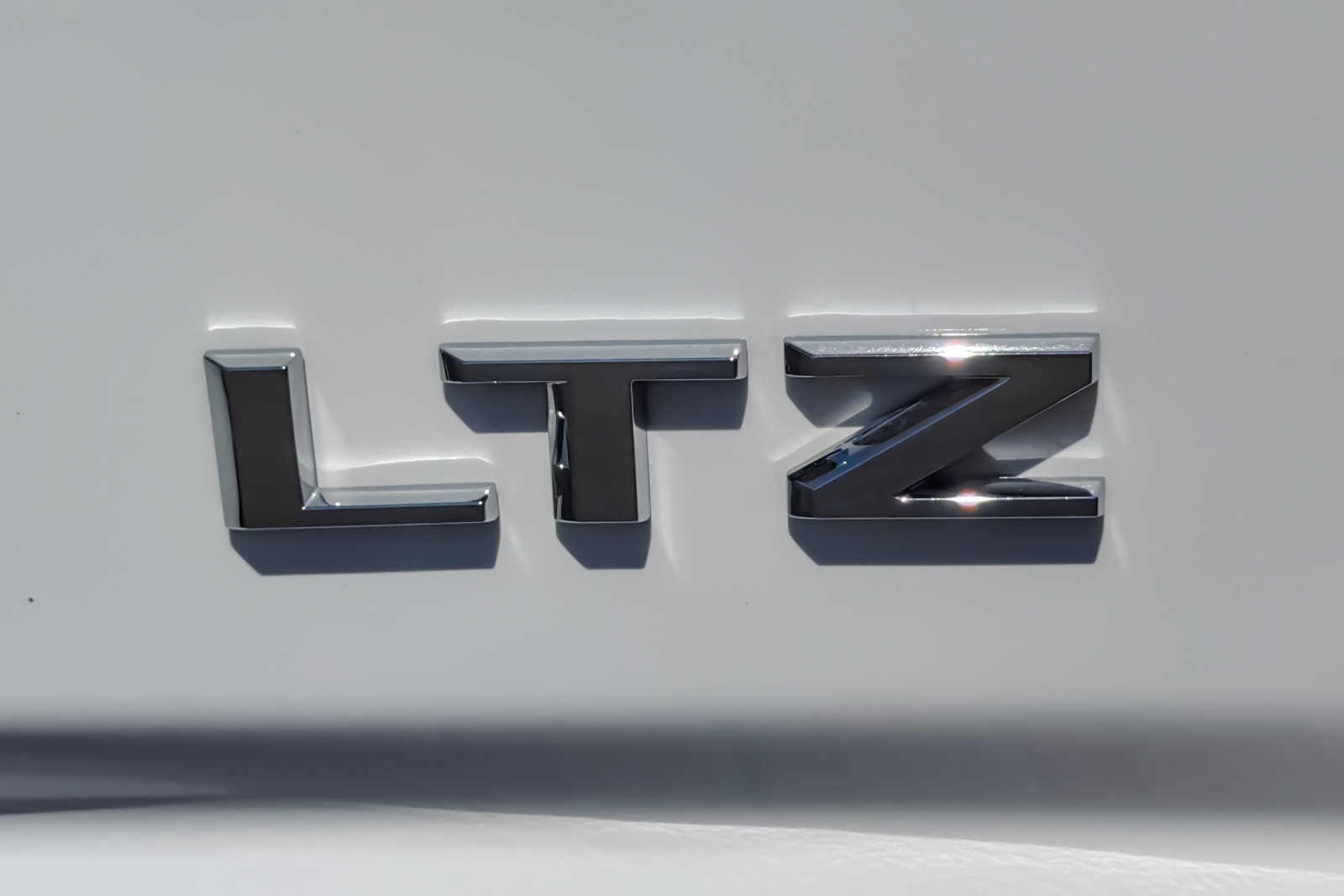 Used 2024 Chevrolet Silverado 2500 LTZ AWD/4WD image 38