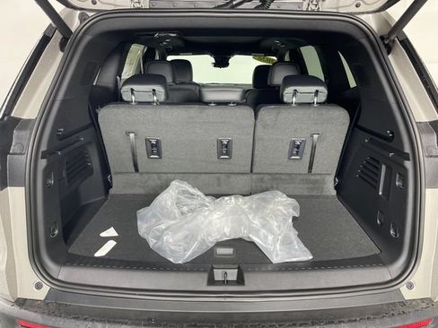 New 2026 GMC Acadia AT4 w/ Luxury Package AWD/4WD image 10