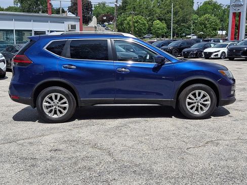 Used 2017 Nissan Rogue SV w/ SV Premium Package AWD/4WD image 7