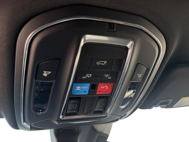New 2026 Jeep Grand Cherokee Altitude AWD/4WD image 18