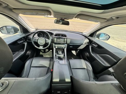 Used 2018 Jaguar F-PACE Premium AWD/4WD image 26