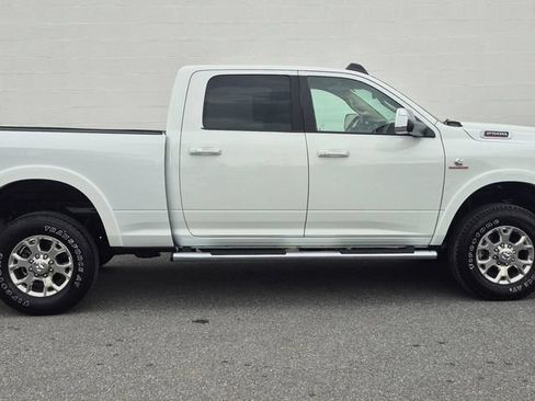 Used 2022 RAM 2500 Laramie AWD/4WD image 12