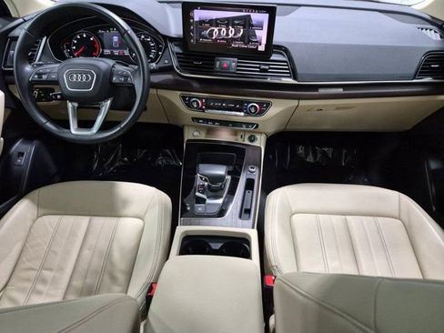 Certified 2023 Audi Q5 2.0T Premium w/ Convenience Package AWD/4WD image 12