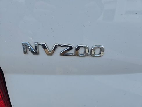 Used 2021 Nissan NV200 S w/ Back Door Glass Package image 40