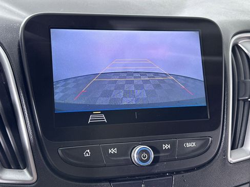 Used 2020 Chevrolet Malibu LS image 51