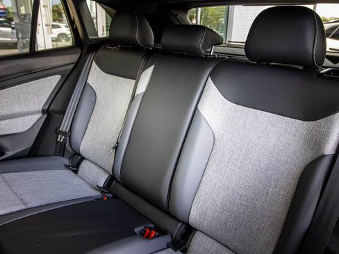 New 2025 Volkswagen ID.4 Pro image 45