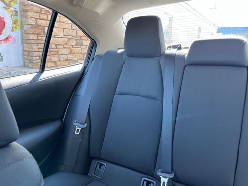 Used 2025 Toyota Corolla LE image 37