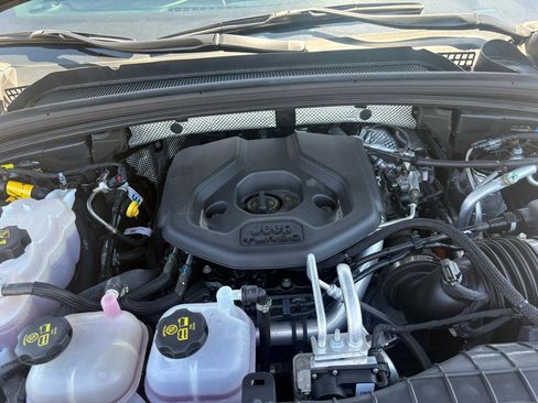 Used 2023 Jeep Grand Cherokee Overland AWD/4WD image 64