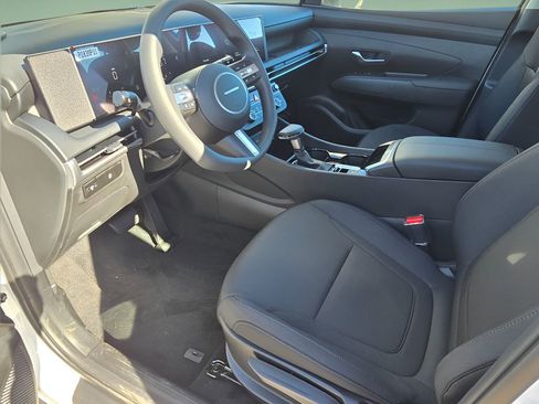 New 2026 Hyundai Tucson SE image 24