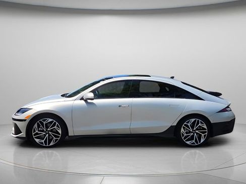 Certified 2024 Hyundai Ioniq 6 Limited RWD image 3