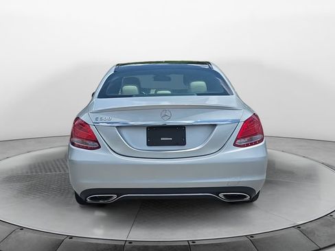 Used 2018 Mercedes-Benz C 300 Sedan image 4