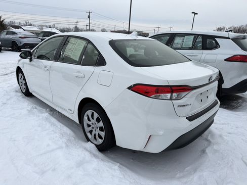 Used 2023 Toyota Corolla LE image 5