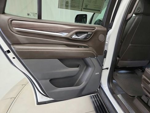 Used 2023 GMC Yukon Denali image 36