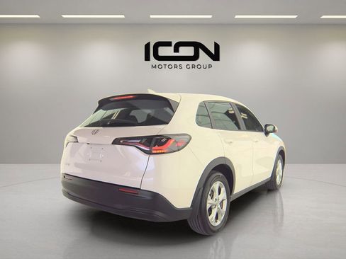 Used 2025 Honda HR-V LX image 4