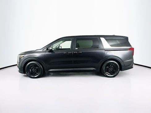 Used 2026 Kia Carnival FWD image 4