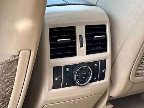Used 2014 Mercedes-Benz GL 550 4MATIC image 37