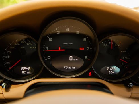Used 2008 Porsche 911 GT3 RS image 32