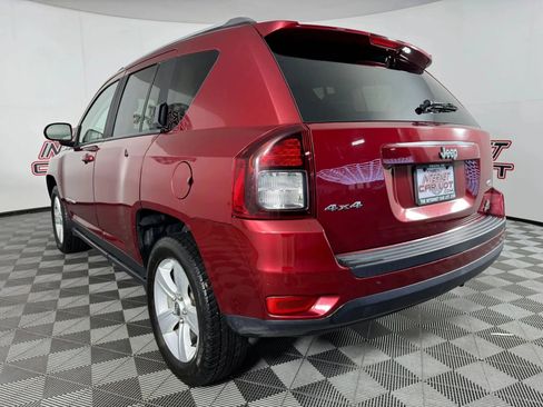 Used 2017 Jeep Compass Latitude AWD/4WD image 23