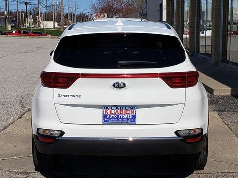 Used 2020 Kia Sportage LX image 4
