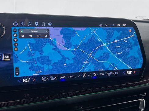 Used 2025 Chevrolet Traverse RS w/ LPO, Cargo Package image 29