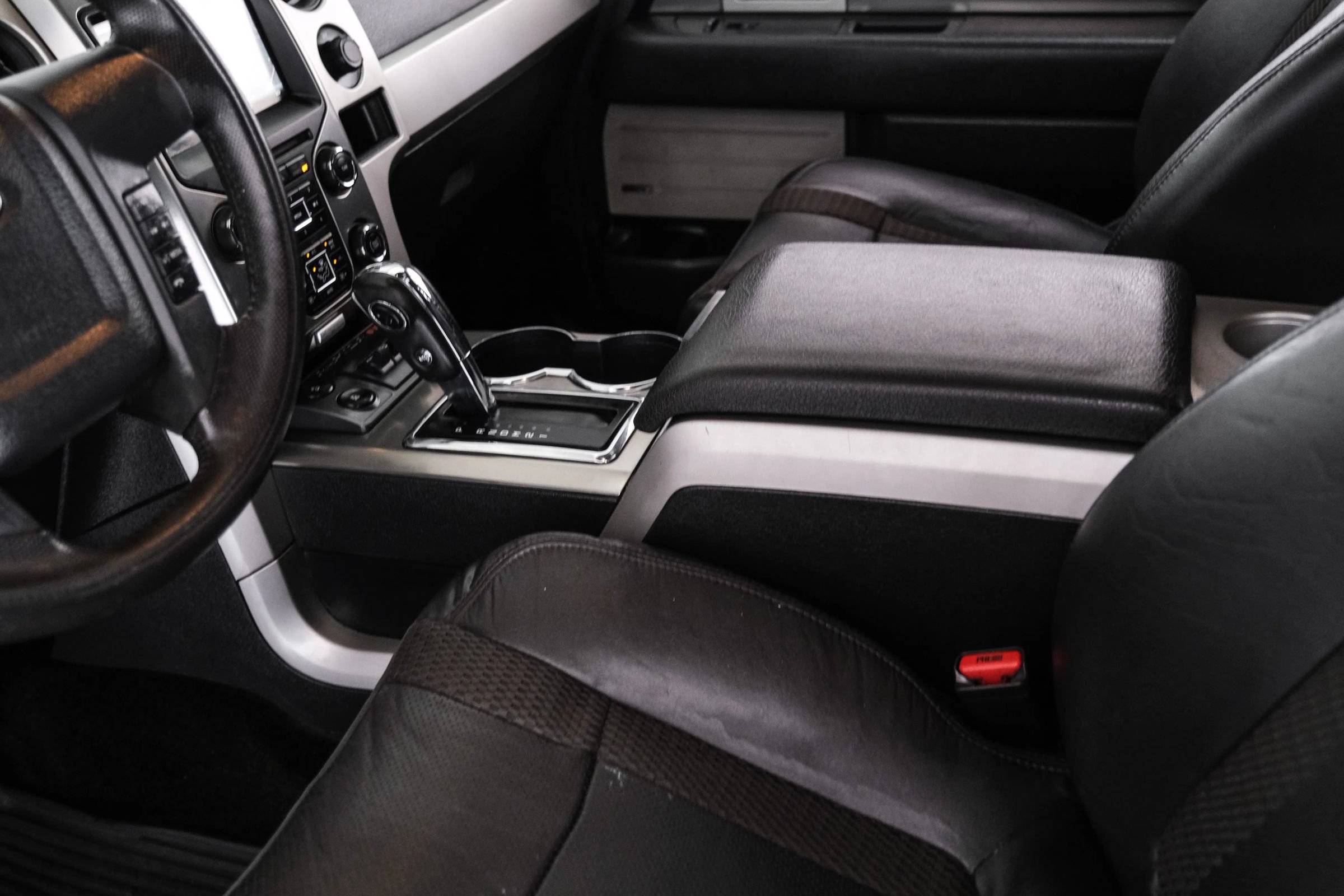 Used 2014 Ford F150 Raptor w/ Equipment Group 801A Luxury AWD/4WD image 28