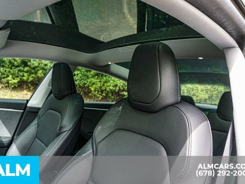 Used 2024 Tesla Model 3 Standard Range image 18