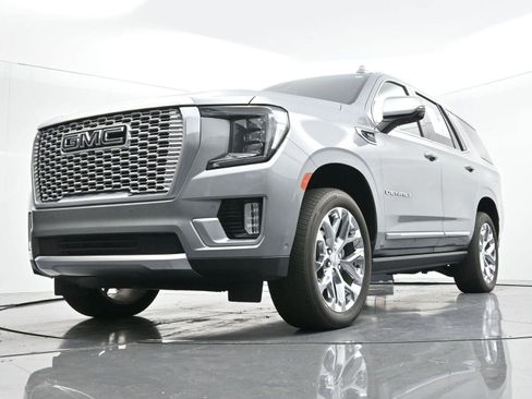 Used 2024 GMC Yukon Denali w/ Denali Reserve Package image 55