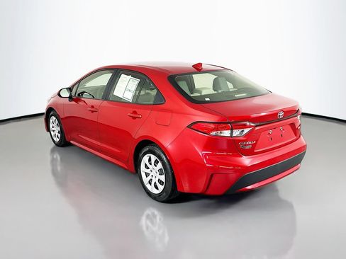 Used 2021 Toyota Corolla LE FWD image 5