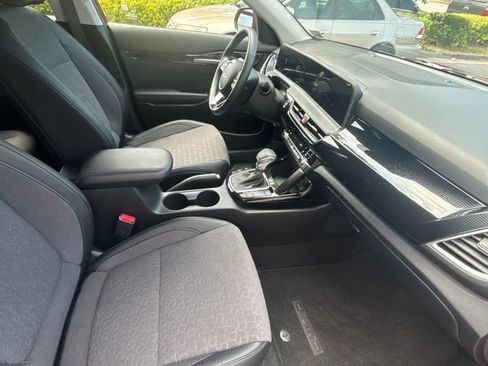 Certified 2025 Kia Seltos S AWD/4WD image 25