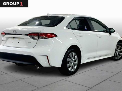 Used 2025 Toyota Corolla LE image 13