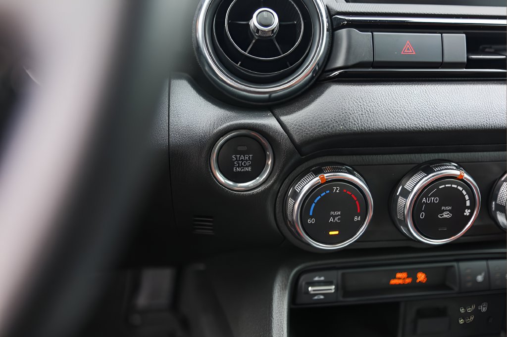 Used 2022 MAZDA MX-5 Miata RF Grand Touring RWD image 20