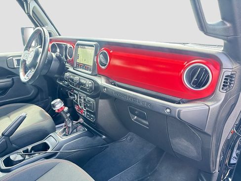 Used 2022 Jeep Wrangler Unlimited Rubicon AWD/4WD image 34