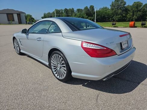Used 2016 Mercedes-Benz SL 550 image 11