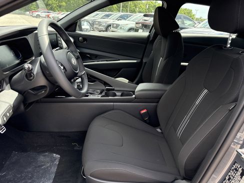 New 2026 Hyundai Elantra SEL Sport FWD image 10