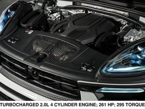 Used 2025 Porsche Macan AWD/4WD image 12