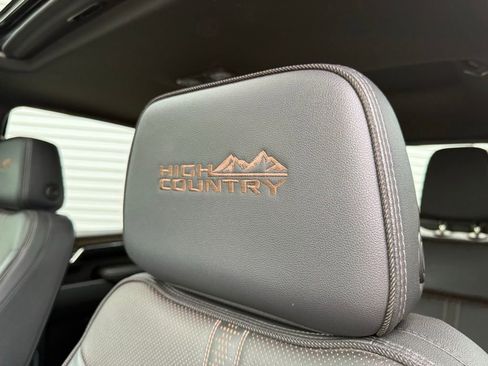 Used 2024 Chevrolet Silverado 2500 High Country w/ High Country Premium Package image 29